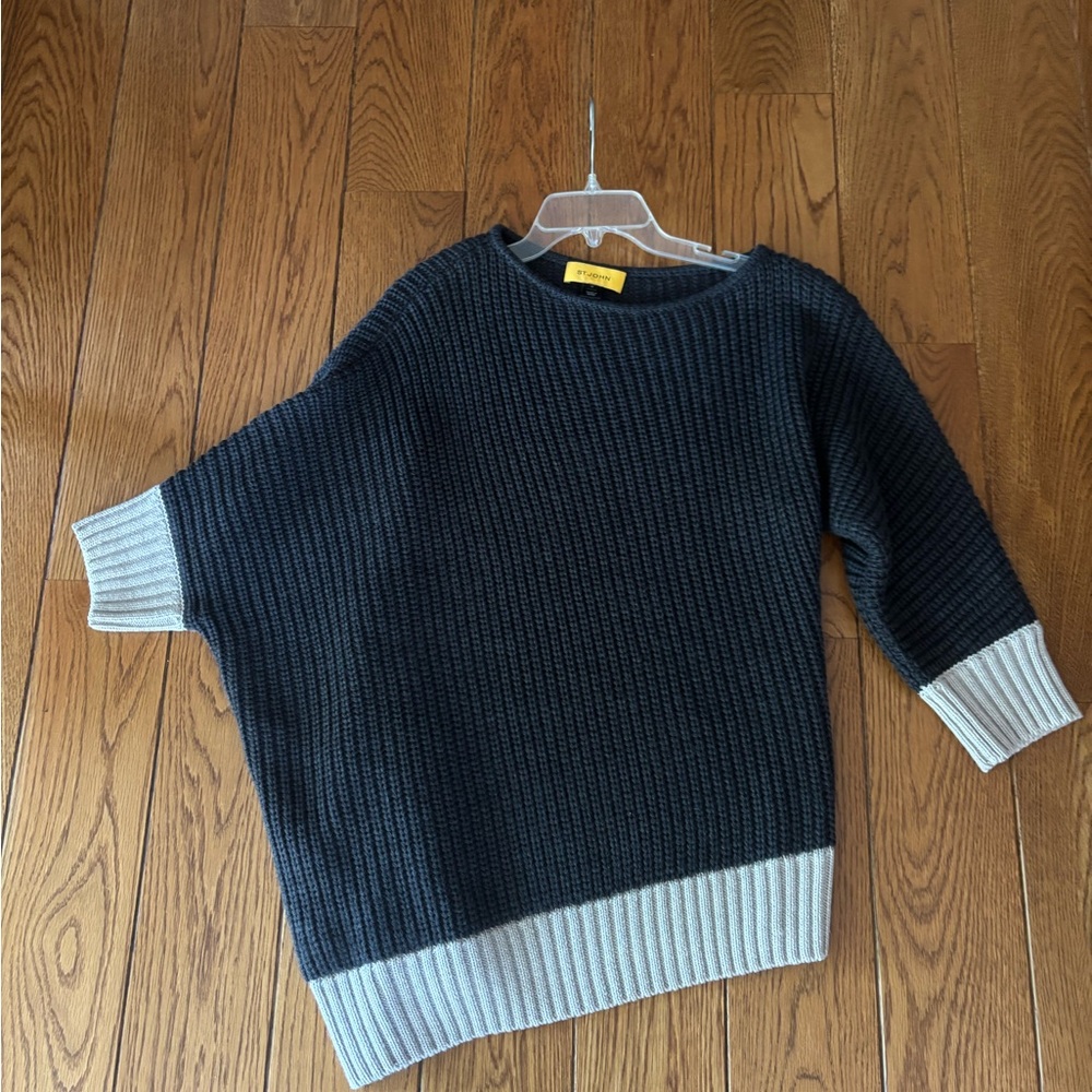 St. John Dark Gray light gray crew Neck Sweater